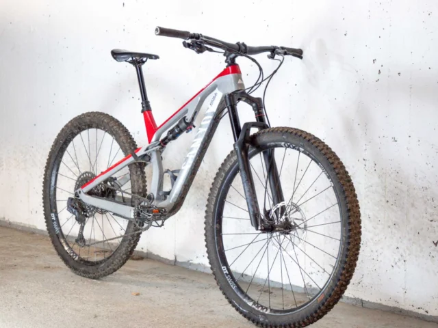 Tilannepäivitys pyöränmyyntiin. Lisäsimme kaksi S kokoista Canyon Neuron cf8 täysjoustoa sekä Canyon neuron young heron koossa XS. kauppa on käynyt vilkkaasti ja useampi pyörä on jo myyty. Mutta pyöriä on myös vielä jäljellä! Linkki pyörämyyntiin profiilissa.