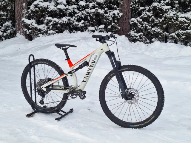 Edit: VARATTU |  Nuorisopyörien parhaimmistoa; Canyon Neuron Young Hero. 
Koko XXS
Rengaskoko 27,5″
Vuosimalli 2021
Sijainti: Rovaniemi
Hinta: 590€

Soita/WhatsApp: 050 380 7159